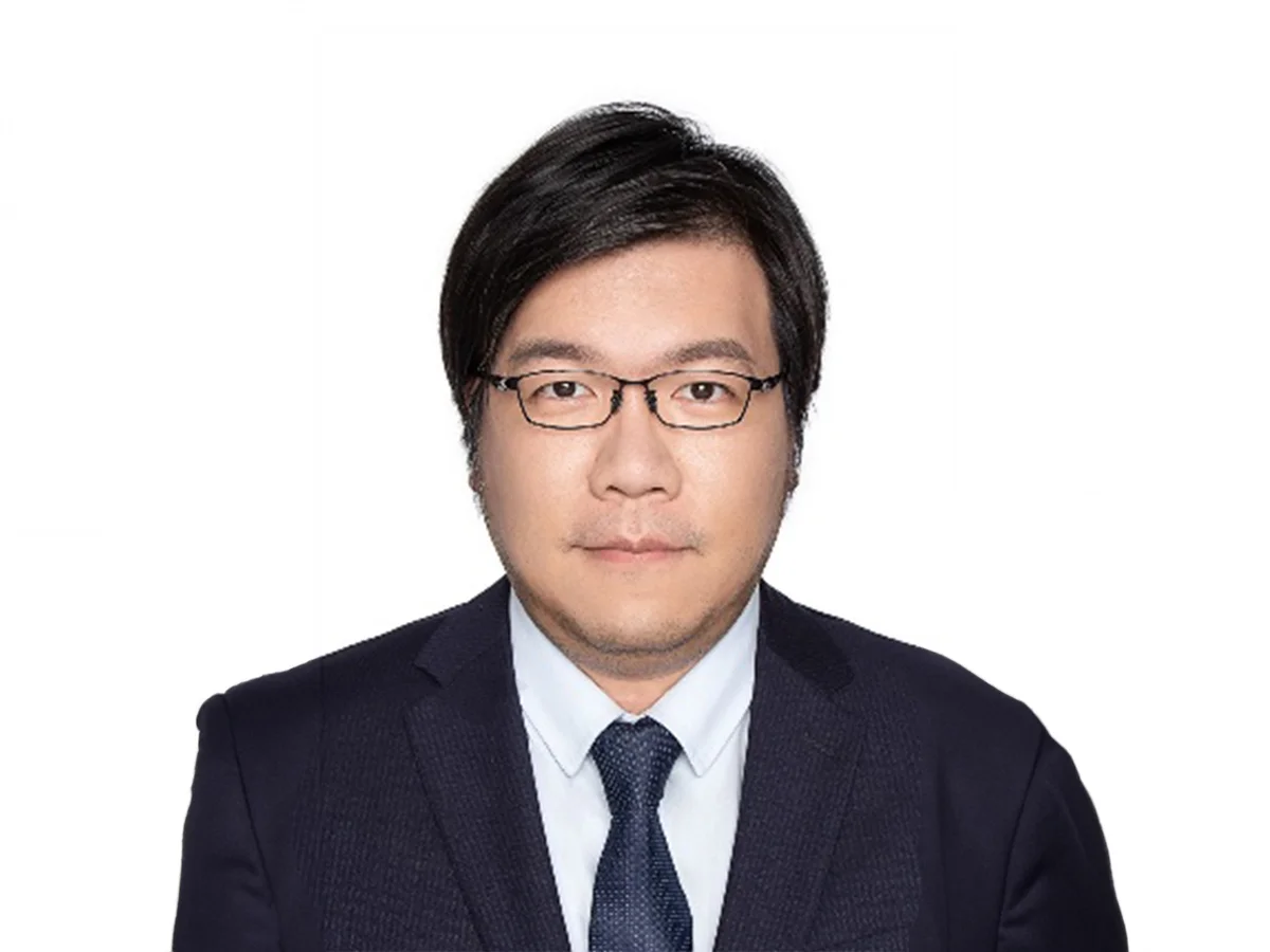 胡 佳駿 氏