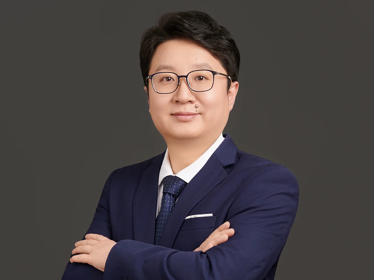 王 宇鵬 氏