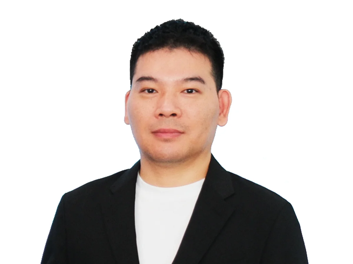 張 菲 (Eric)
